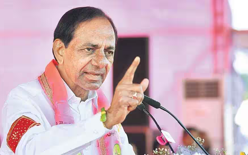 “తెలంగాణ మళ్లీ చీకట్లోకి నెట్టిన కాంగ్రెస్‌.. గట్టిగా పోరాటం చేస్తాం: కేసీఆర్ హెచ్చరిక”