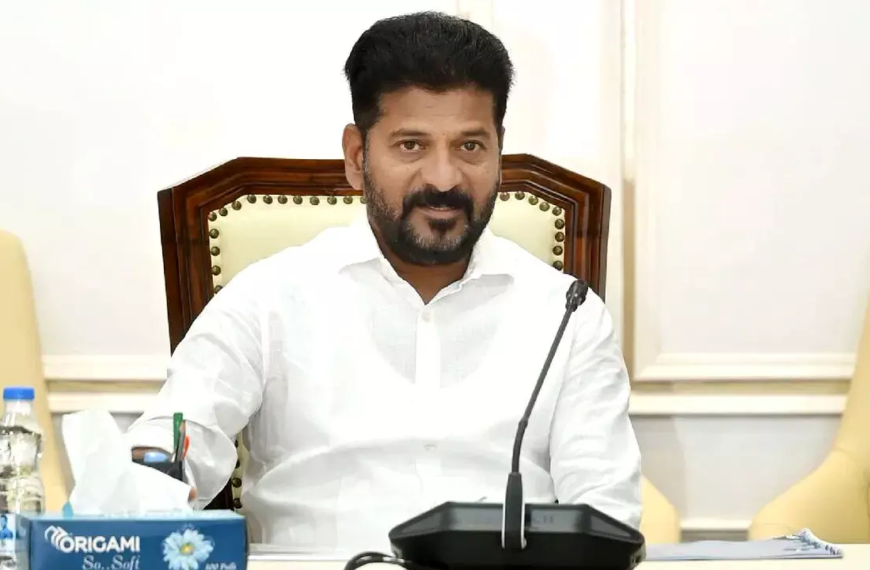 ఉద్యోగుల ధర్నాలపై సీఎం రేవంత్ స్వీట్ వార్నింగ్: ఖర్చు తగ్గించుకుంటూ రాష్ట్రాన్ని నడుపుతున్నా!